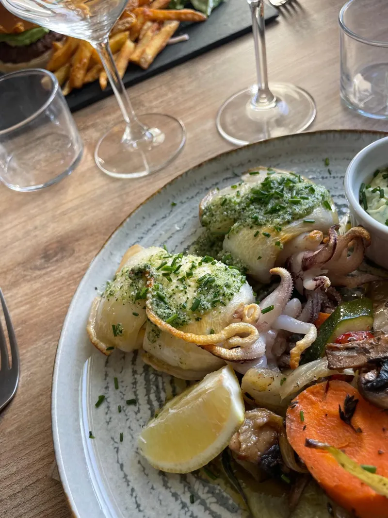 Seiche grillée au pesto et son aïoli maison